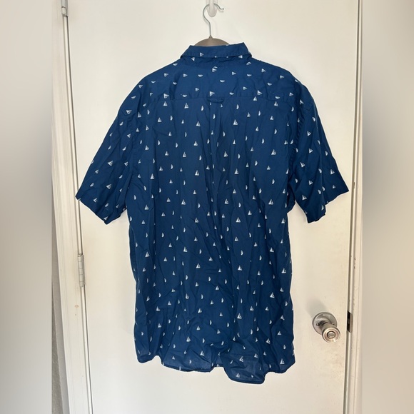 Boat pattern button up - Picture 2 of 3